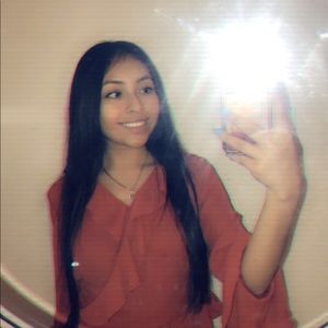 Meet your Posher, Daniela